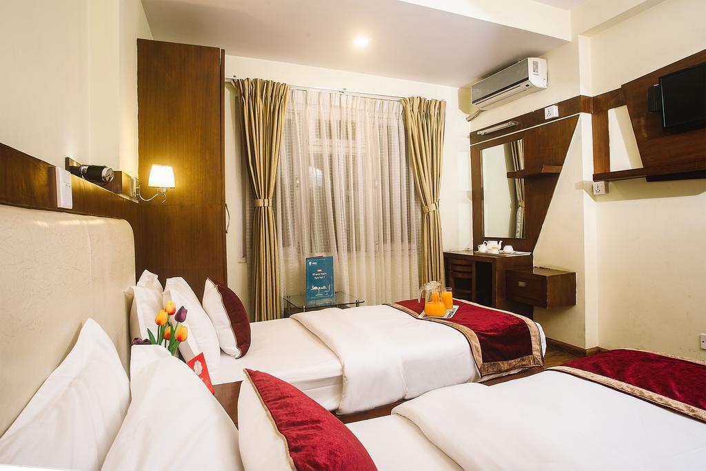 Backyard Hotel Катманду Екстериор снимка